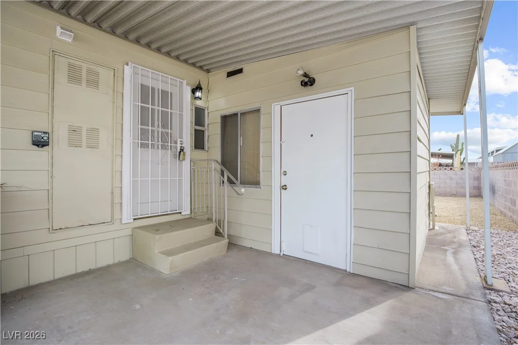 4955 Ridge, Las Vegas, NV 89103