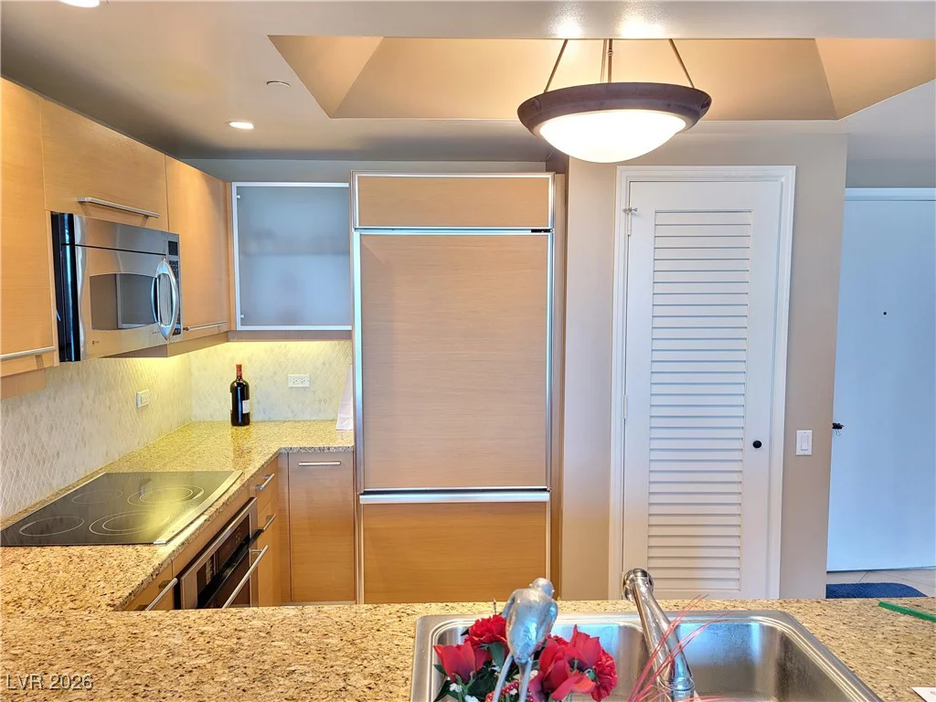 322 KAREN, Las Vegas, NV 89109