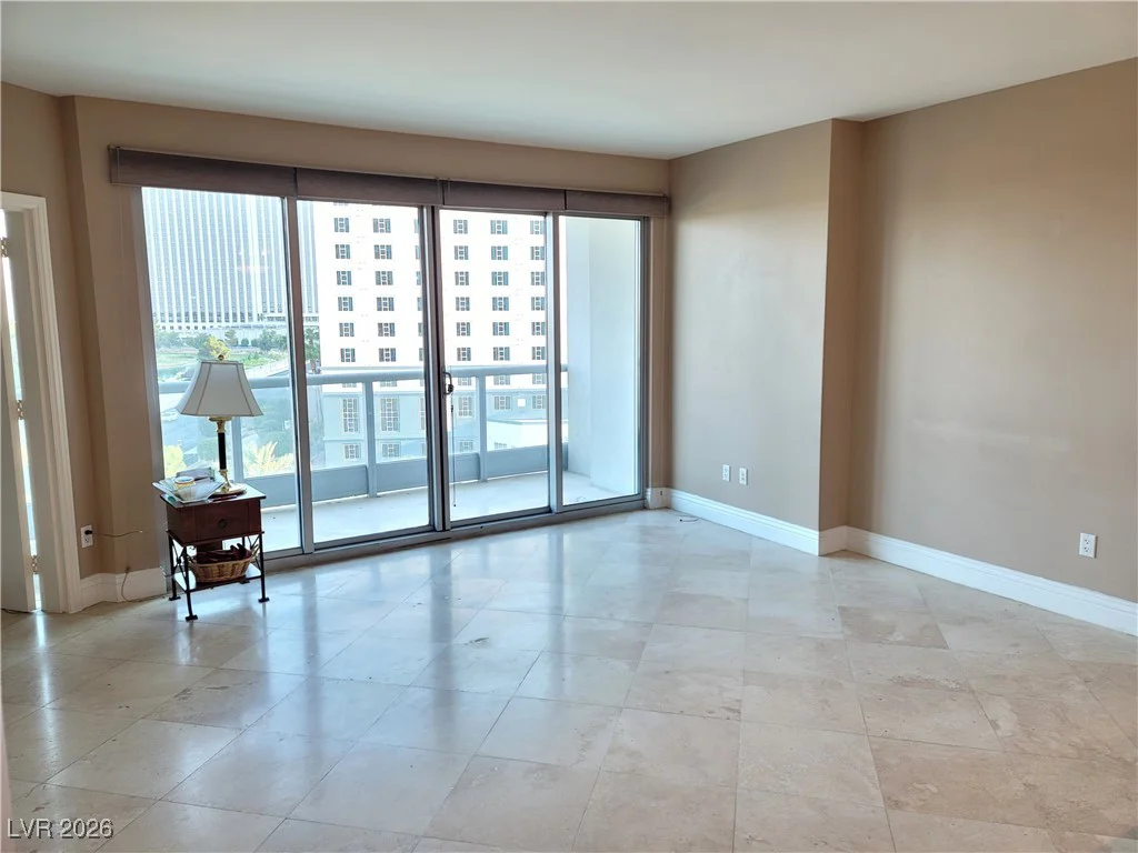 322 KAREN, Las Vegas, NV 89109