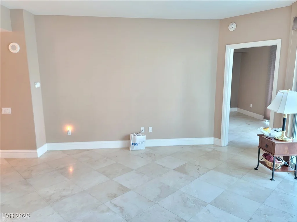 322 KAREN, Las Vegas, NV 89109