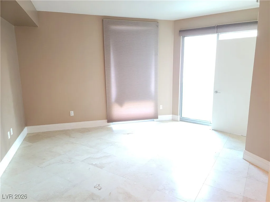 322 KAREN, Las Vegas, NV 89109