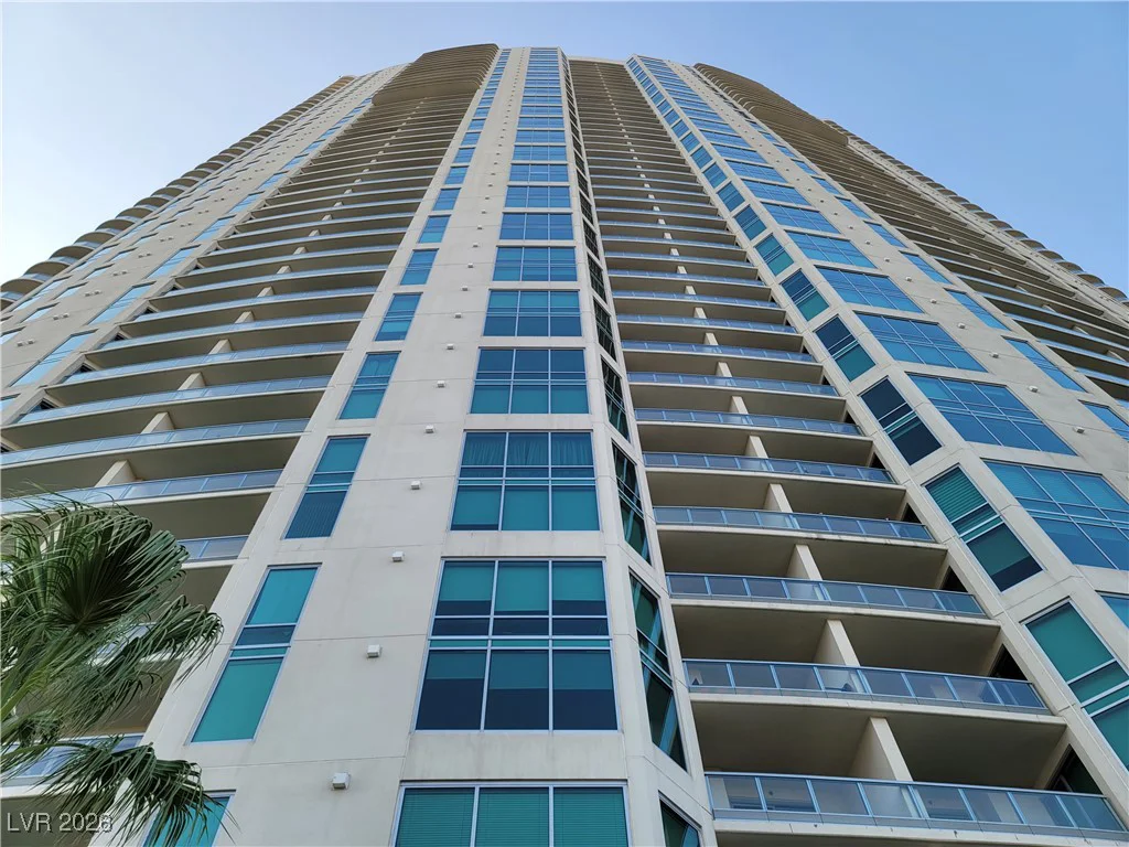 322 KAREN, Las Vegas, NV 89109