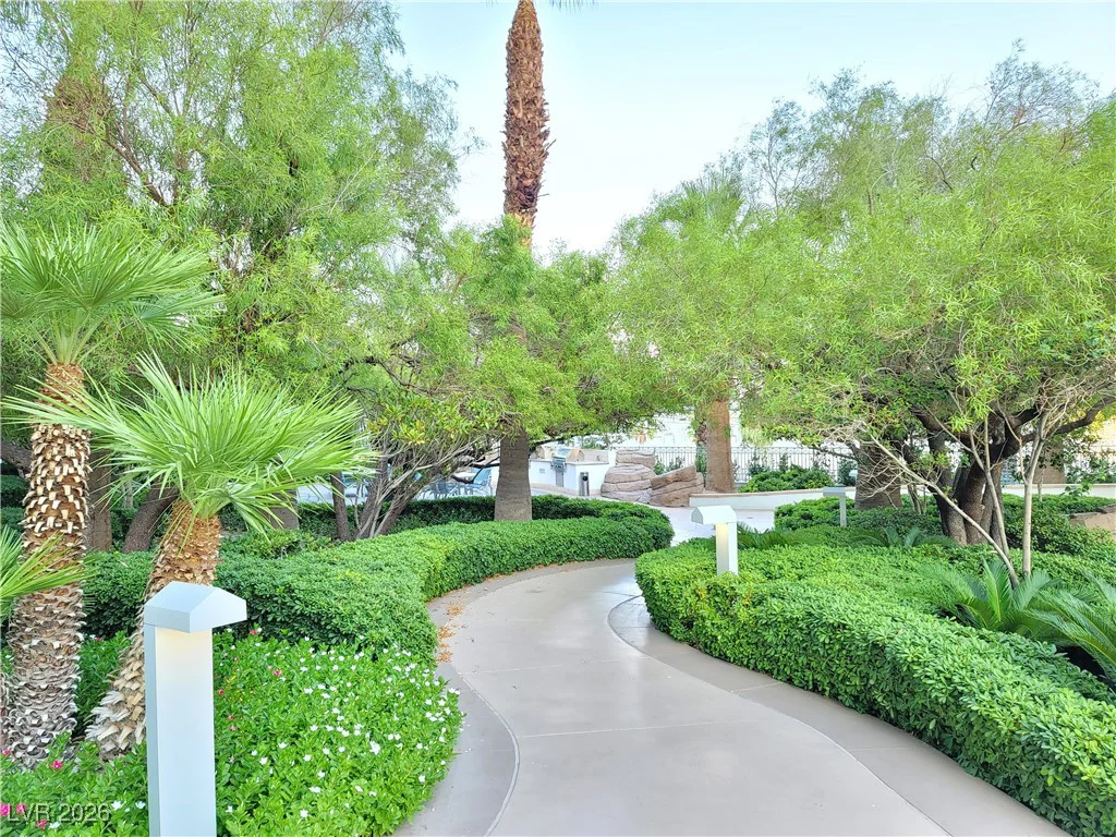 322 KAREN, Las Vegas, NV 89109