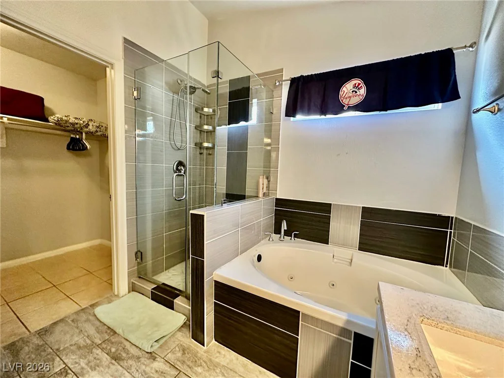 6482 Willow Breeze, Las Vegas, NV 89118