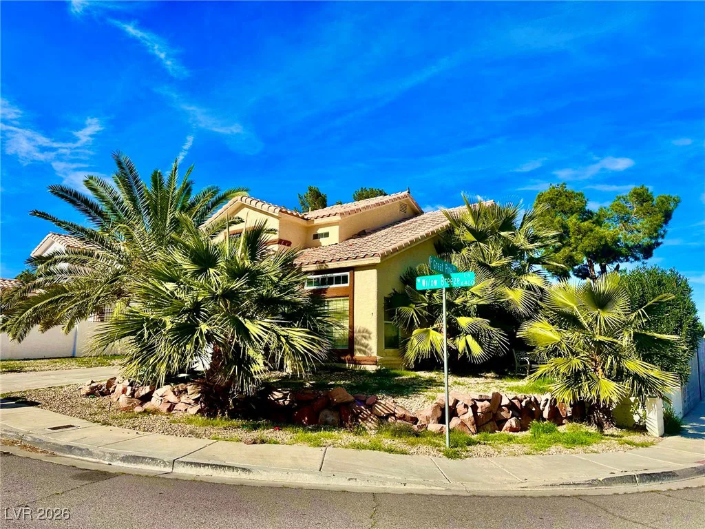 6482 Willow Breeze, Las Vegas, NV 89118