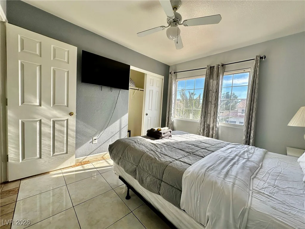 6482 Willow Breeze, Las Vegas, NV 89118