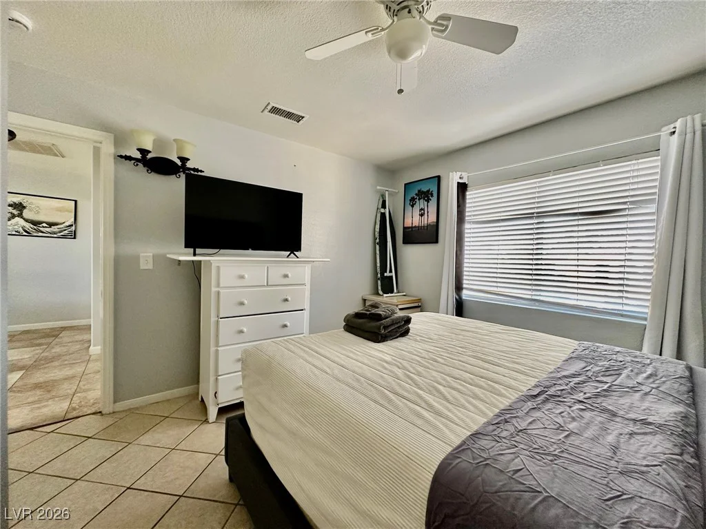 6482 Willow Breeze, Las Vegas, NV 89118