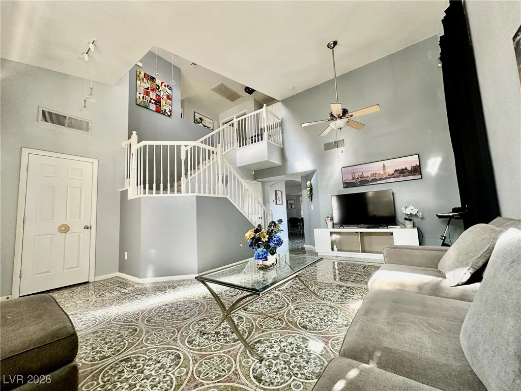 6482 Willow Breeze, Las Vegas, NV 89118