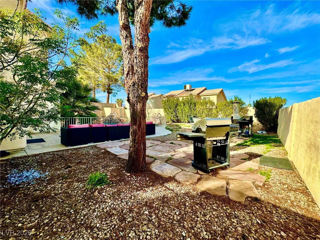 6482 Willow Breeze, Las Vegas, NV 89118