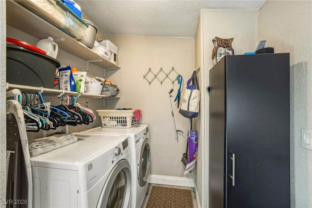 4111 Venza, Pahrump, NV 89048