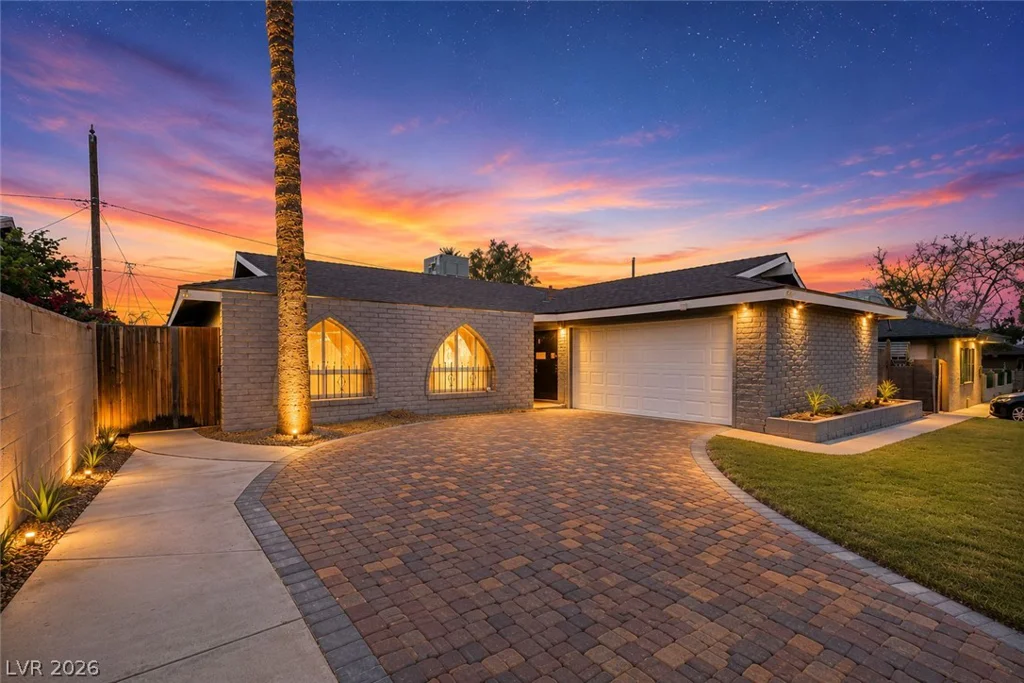 4516 Flamingo, Las Vegas, NV 89121
