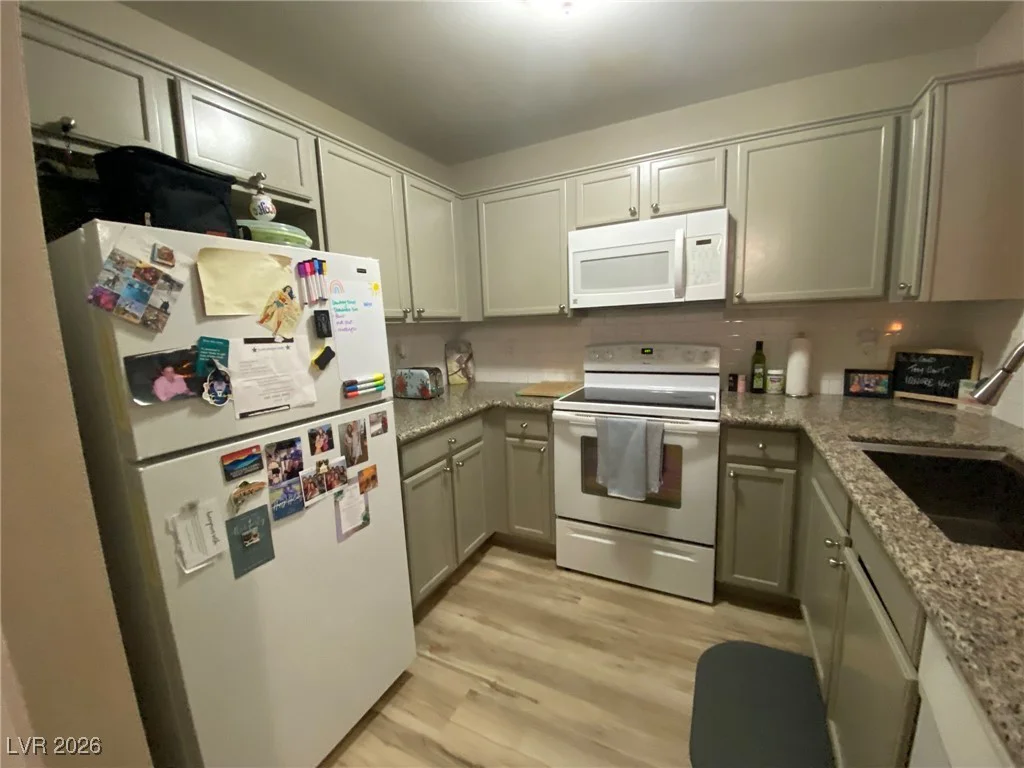7720 SECRET SHORE, Las Vegas, NV 89128