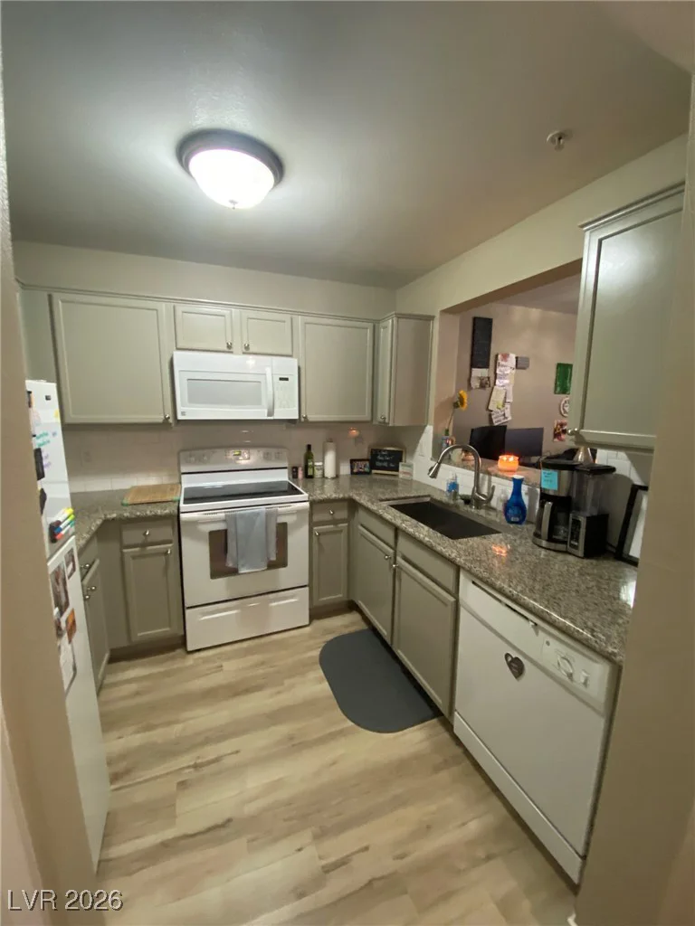 7720 SECRET SHORE, Las Vegas, NV 89128
