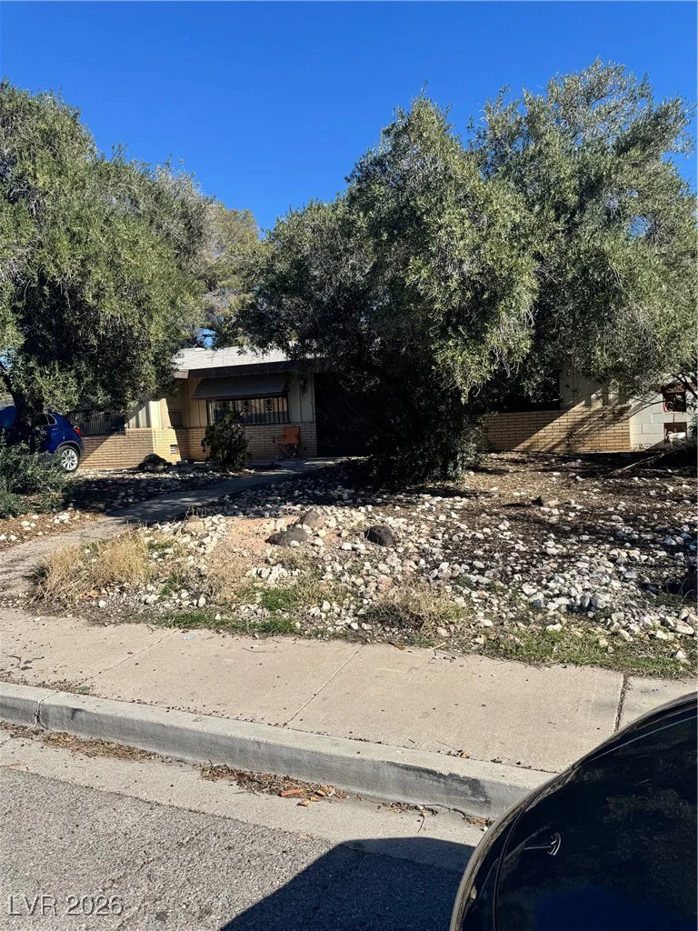 3200 Silver Saddle, Las Vegas, NV 89169