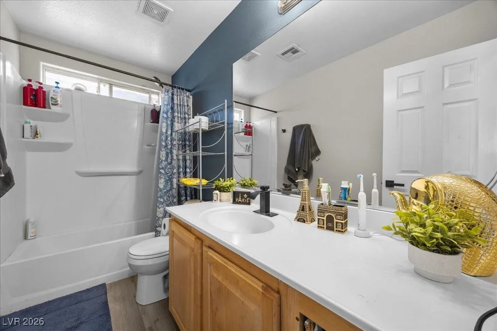 4144 Wheatleigh, Las Vegas, NV 89115