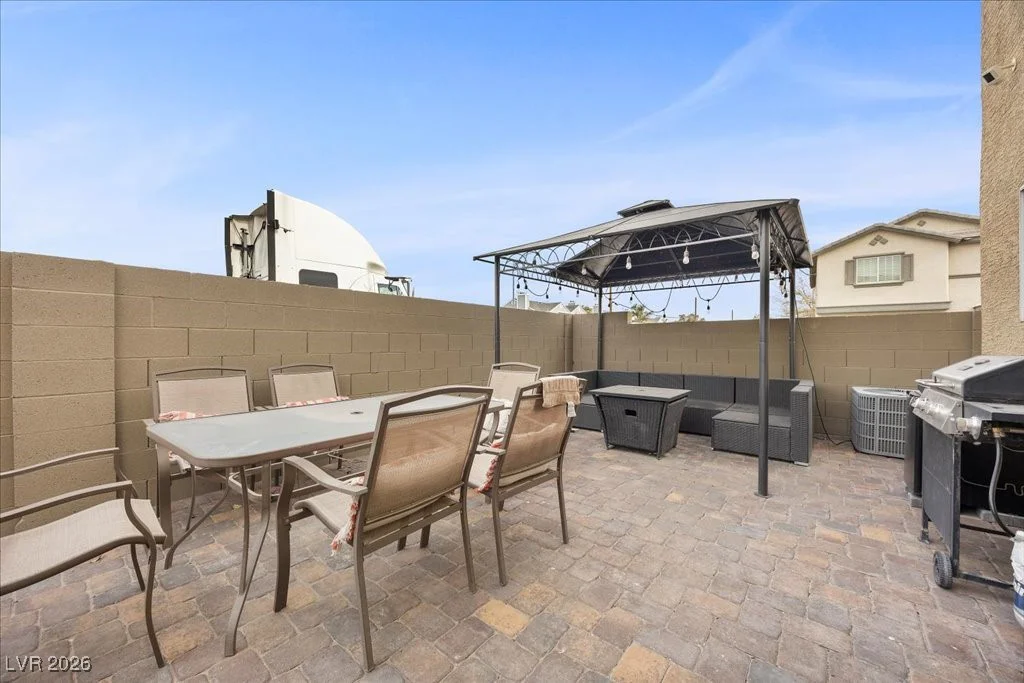 4144 Wheatleigh, Las Vegas, NV 89115