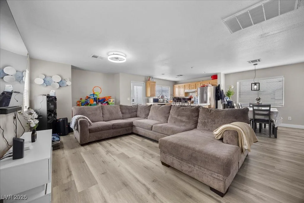 4144 Wheatleigh, Las Vegas, NV 89115