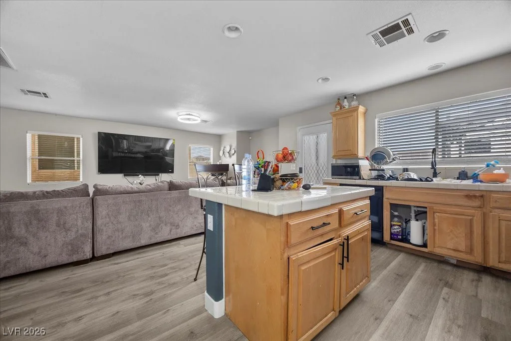 4144 Wheatleigh, Las Vegas, NV 89115