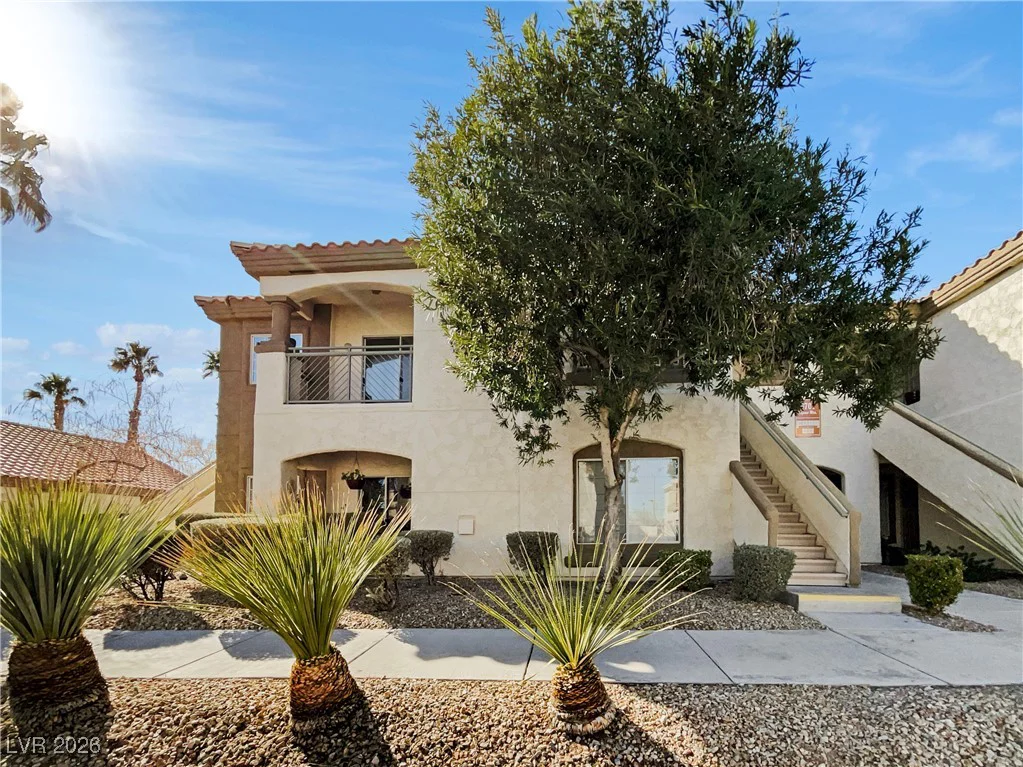 6701 Squaw Mountain, Las Vegas, NV 89130