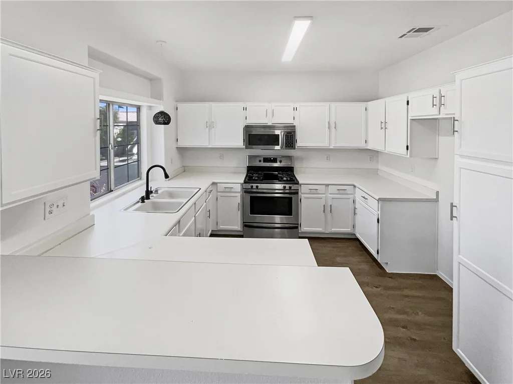 6701 Squaw Mountain, Las Vegas, NV 89130