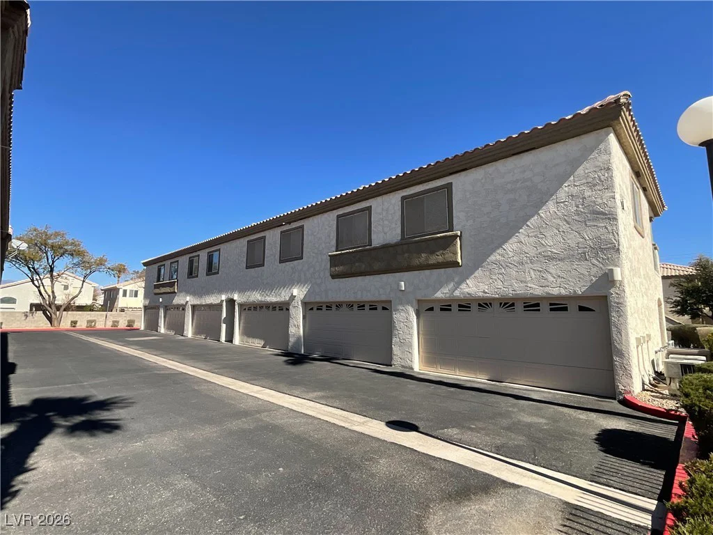 6701 Squaw Mountain, Las Vegas, NV 89130