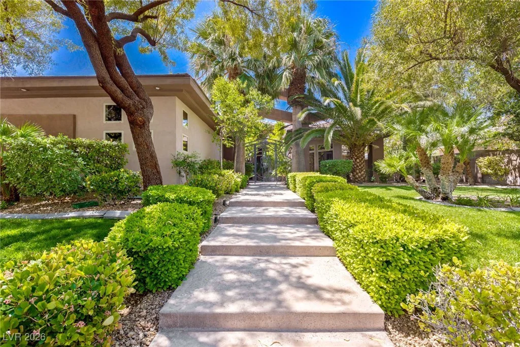 9713 Highridge, Las Vegas, NV 89134