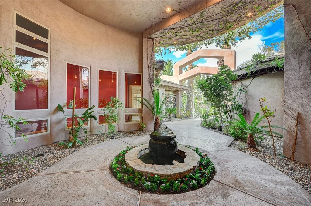 9713 Highridge, Las Vegas, NV 89134