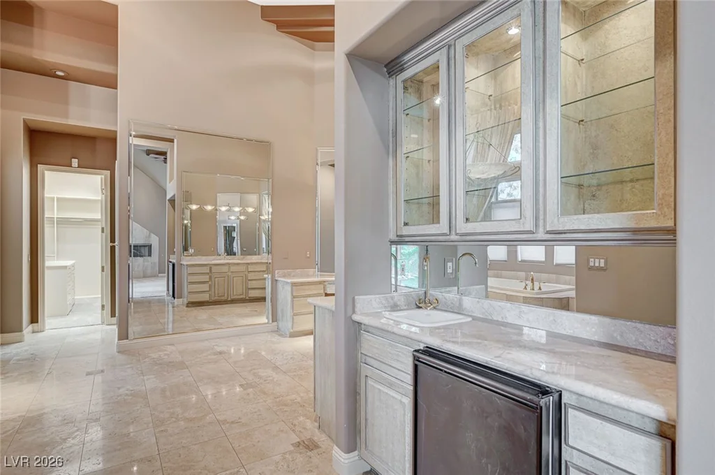 9713 Highridge, Las Vegas, NV 89134