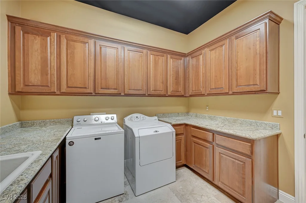 9713 Highridge, Las Vegas, NV 89134