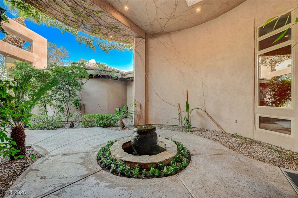9713 Highridge, Las Vegas, NV 89134