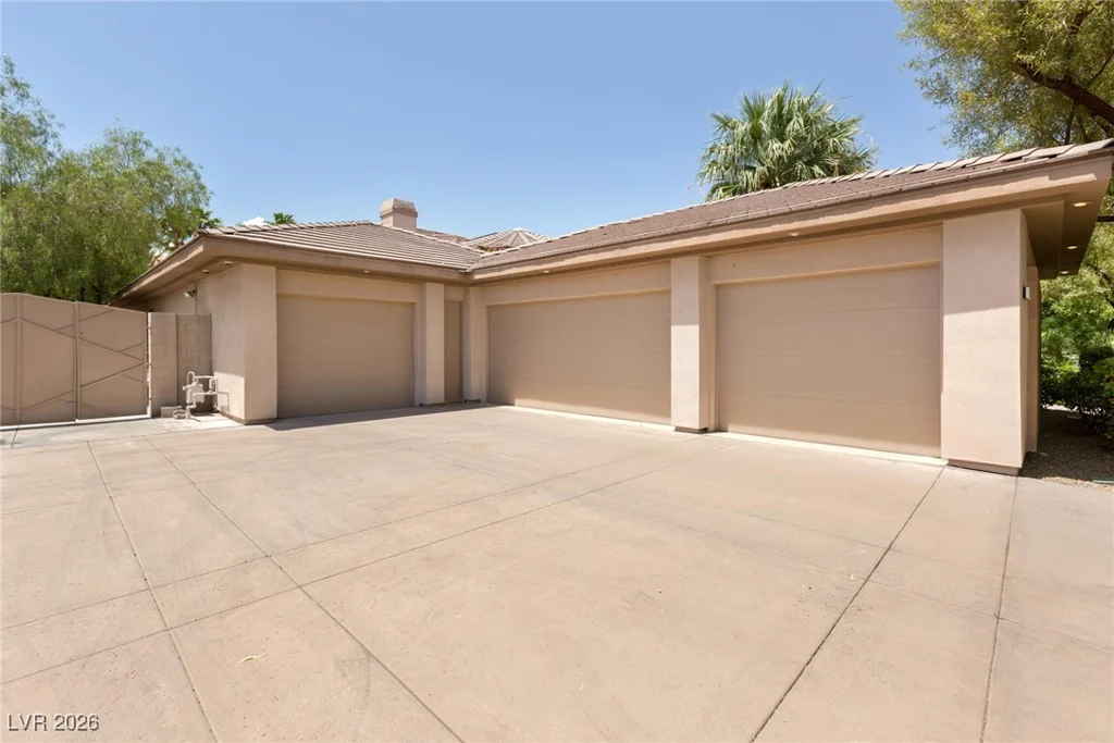 9713 Highridge, Las Vegas, NV 89134