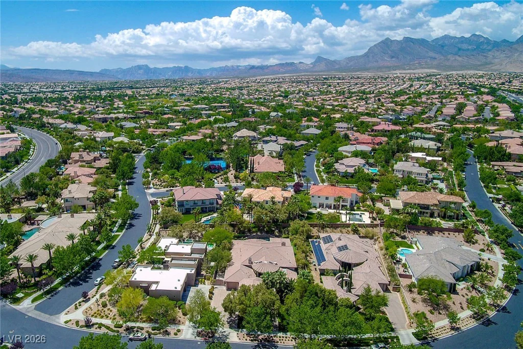 9713 Highridge, Las Vegas, NV 89134