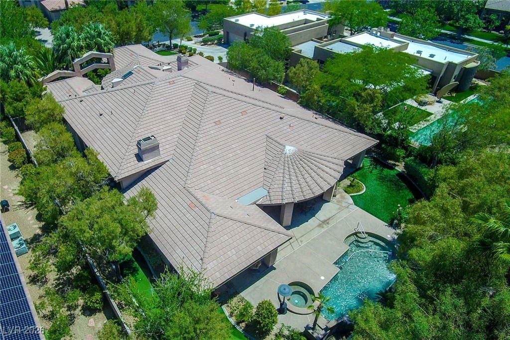 9713 Highridge, Las Vegas, NV 89134