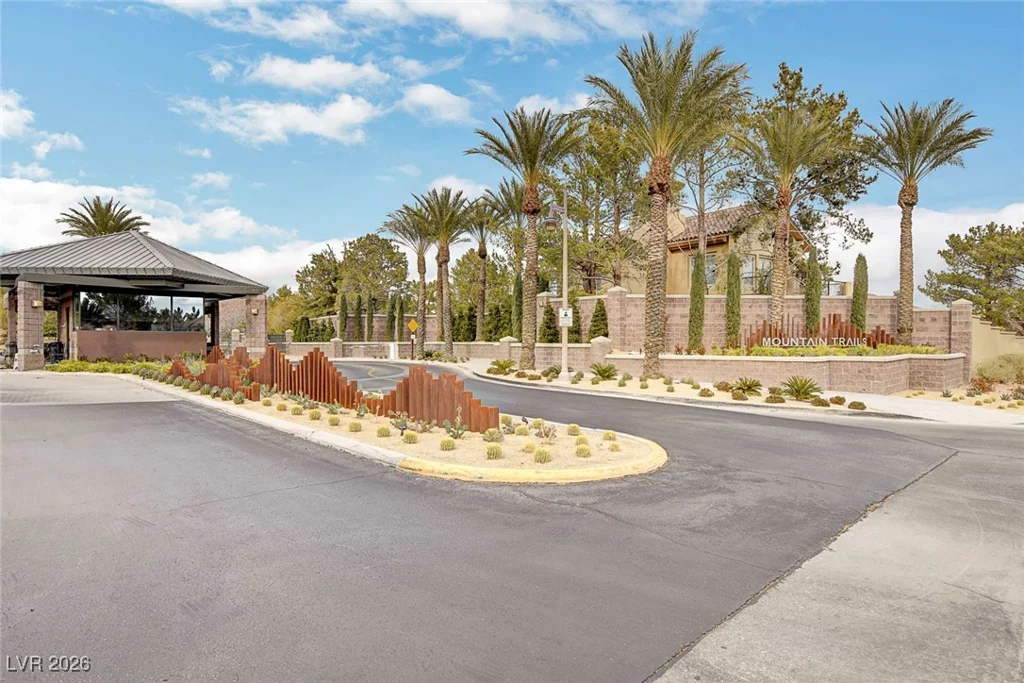 9713 Highridge, Las Vegas, NV 89134