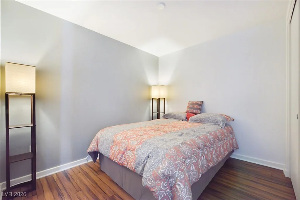 4471 Dean Martin, Las Vegas, NV 89103