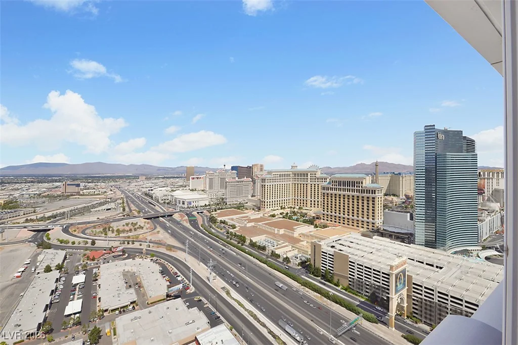 4471 Dean Martin, Las Vegas, NV 89103