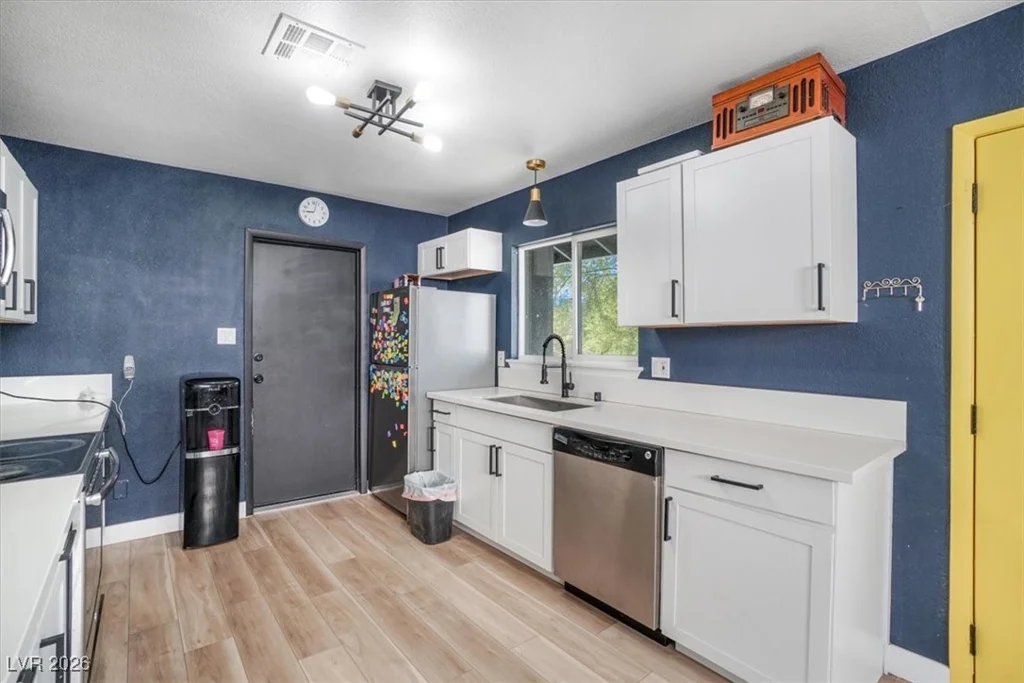 3104 Dillon, North Las Vegas, NV 89030