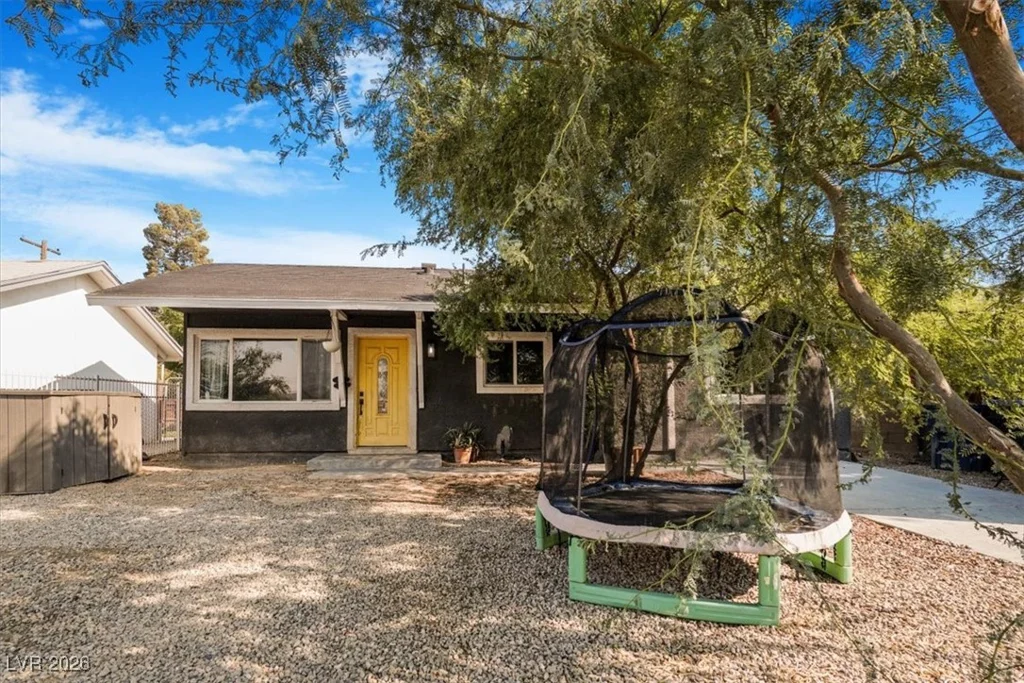3104 Dillon, North Las Vegas, NV 89030