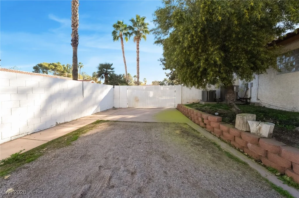 4250 Quail, Las Vegas, NV 89120
