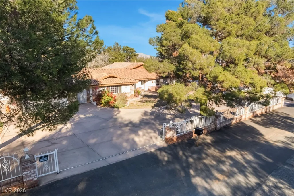 4250 Quail, Las Vegas, NV 89120
