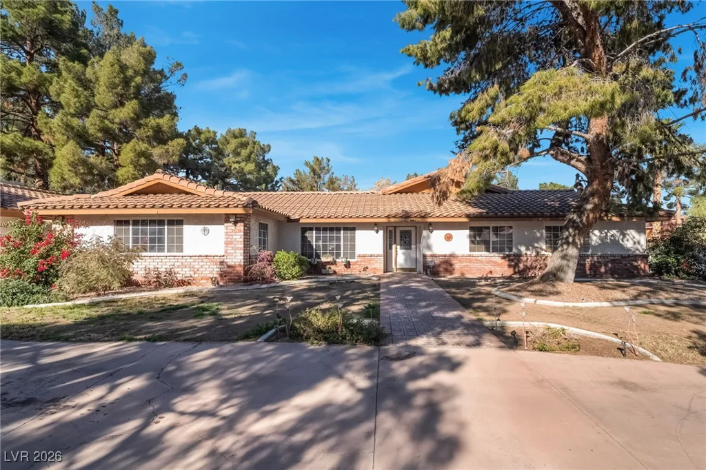 4250 Quail, Las Vegas, NV 89120