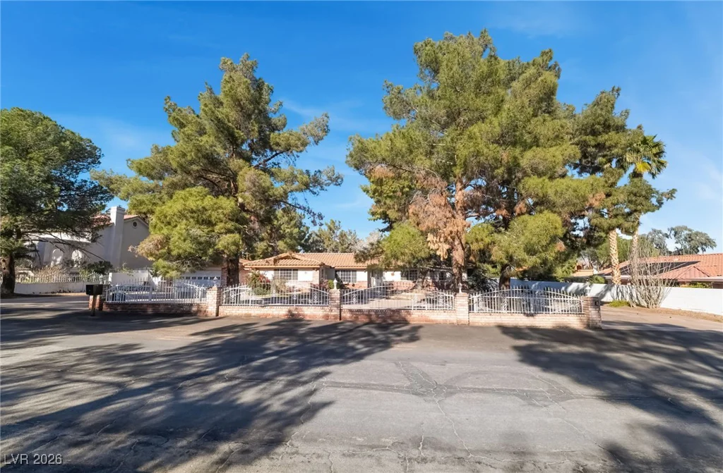 4250 Quail, Las Vegas, NV 89120