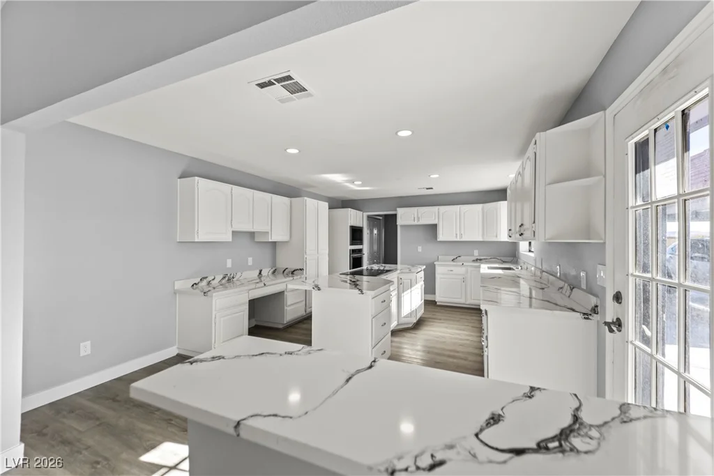 1967 Moapa Valley, Logandale, NV 89021