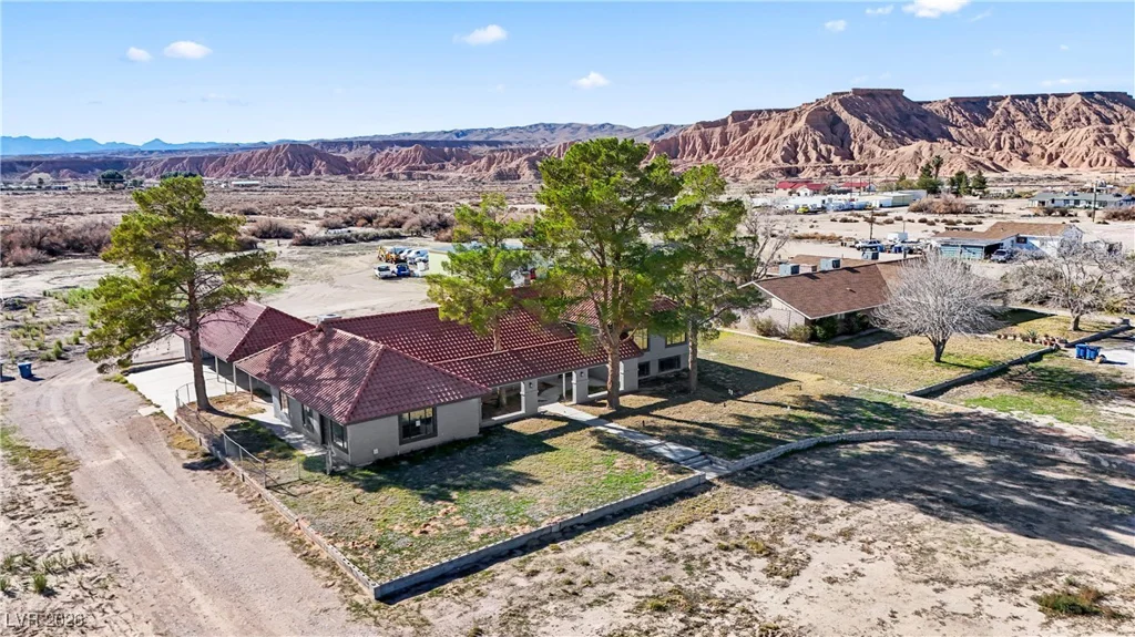1967 Moapa Valley, Logandale, NV 89021