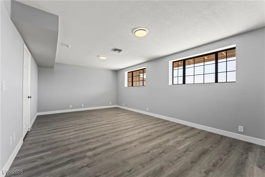 1967 Moapa Valley, Logandale, NV 89021