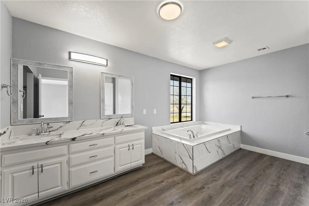 1967 Moapa Valley, Logandale, NV 89021