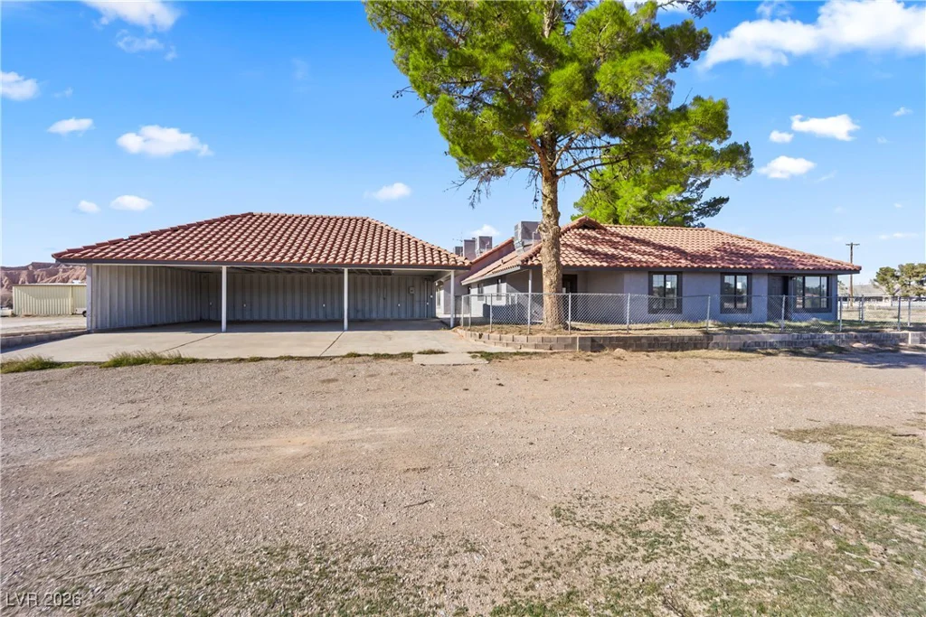 1967 Moapa Valley, Logandale, NV 89021