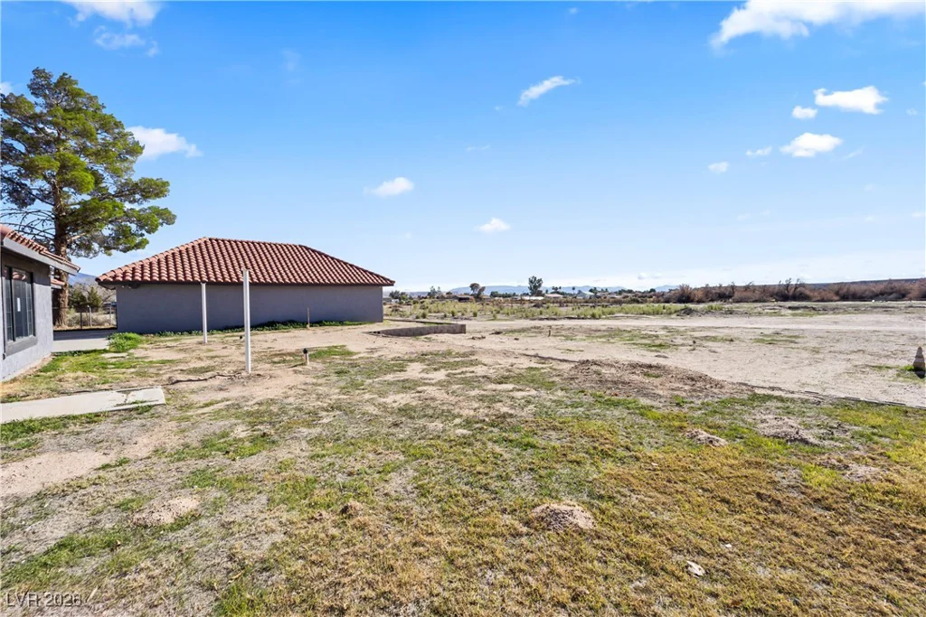 1967 Moapa Valley, Logandale, NV 89021