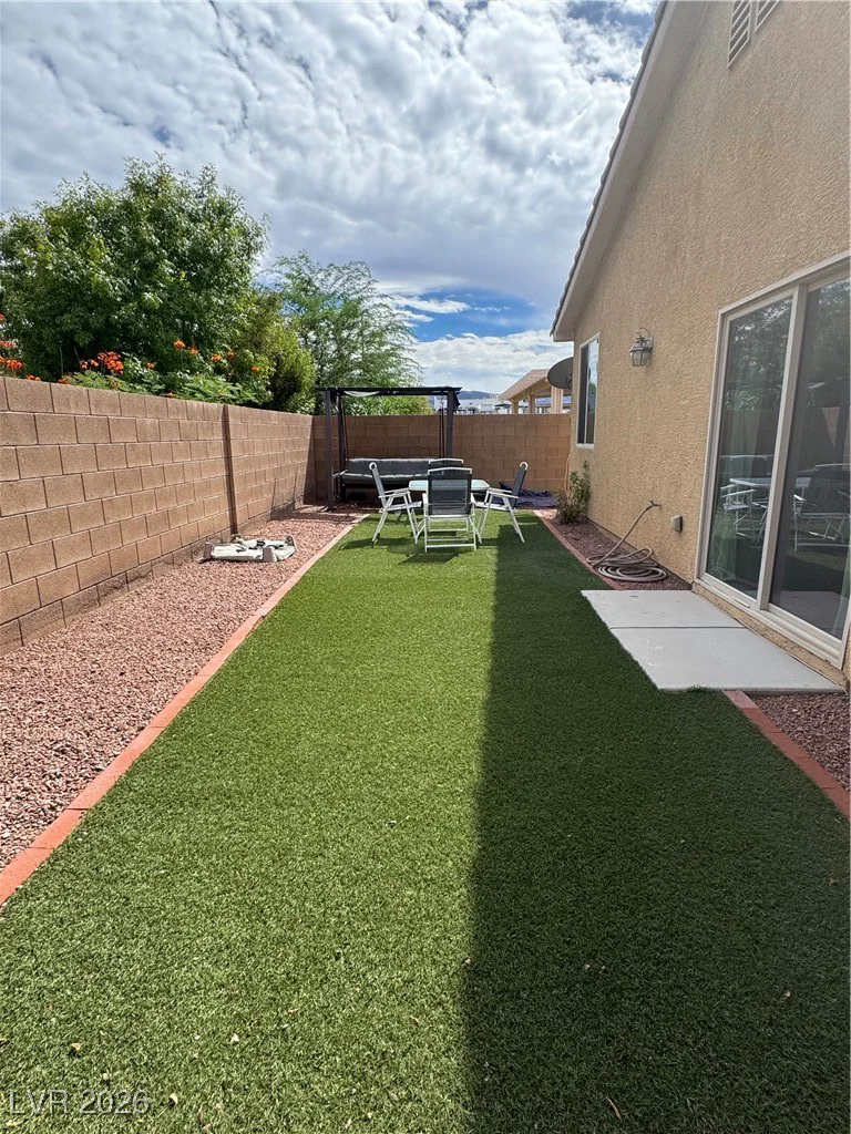 696 Yew Barrow, Henderson, NV 89011