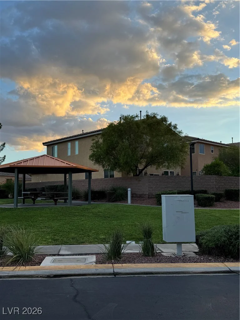 696 Yew Barrow, Henderson, NV 89011